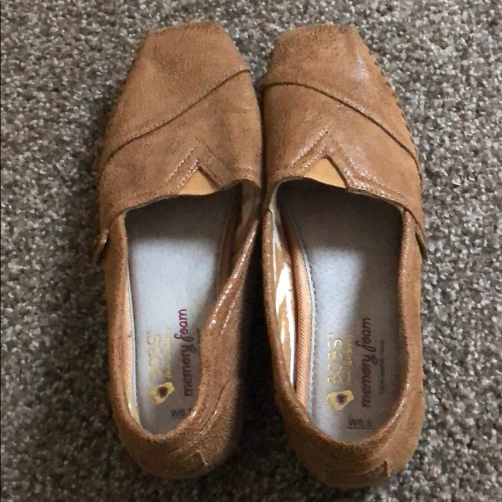 ✨Moving sale.✨ Slip on Bobs memory foam.
